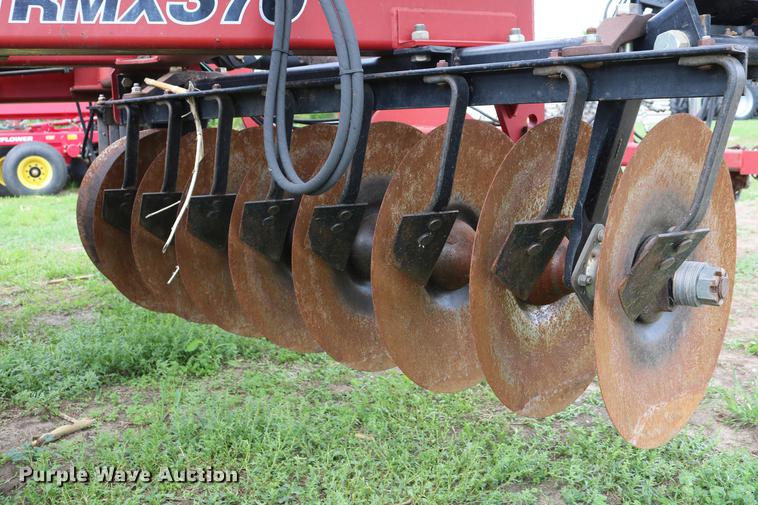 image for item DD8796 Case IH RMX370 tandem disk