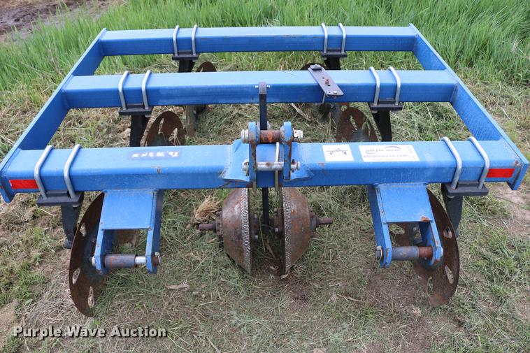 image for item DD8797 Blu-Jet TrackMaster track filler