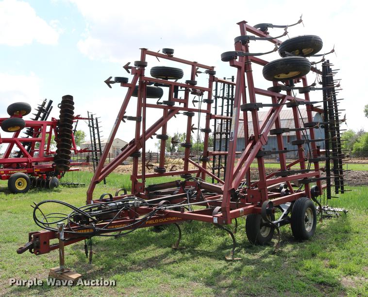 image for item DD8799 Kent 6330 Series V field cultivator
