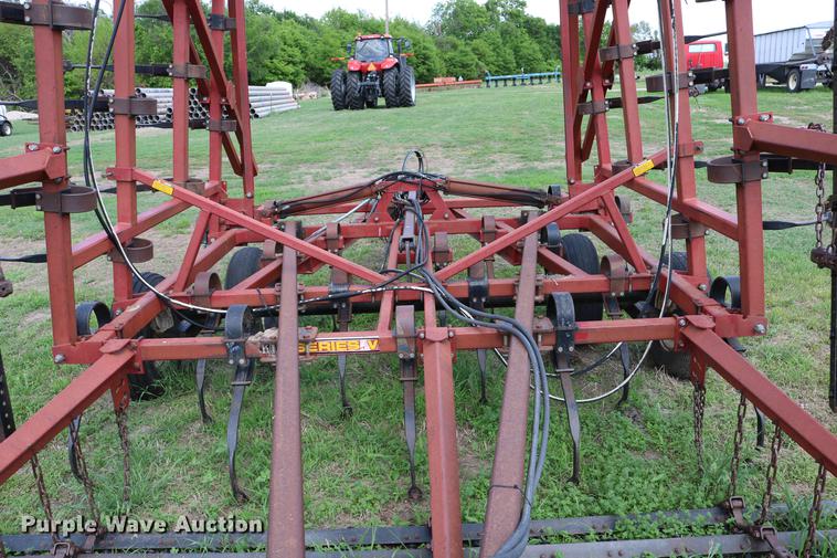 image for item DD8799 Kent 6330 Series V field cultivator