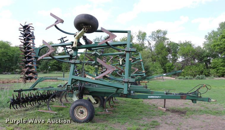 image for item DD8800 QuinStar field cultivator