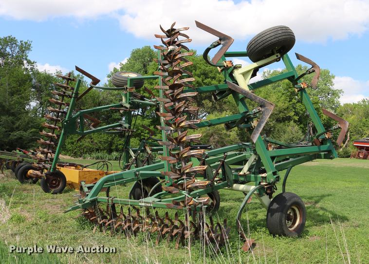 image for item DD8801 QuinStar FM428 field cultivator