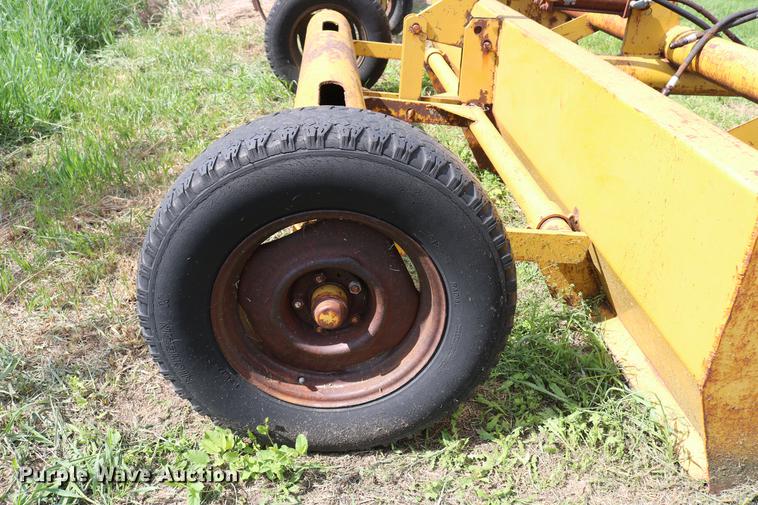 image for item DD8802 Box scraper