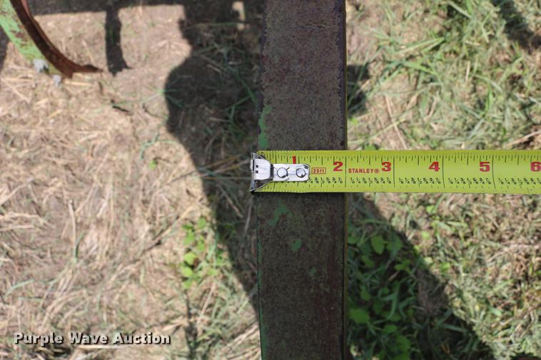 image for item DD8803 John Deere chisel