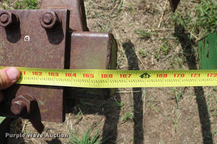 image for item DD8803 John Deere chisel