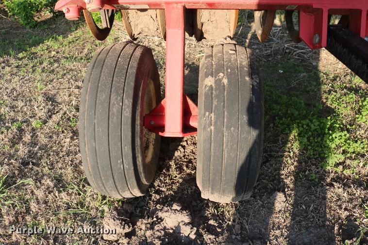 image for item DD8805 Sterling soil packer