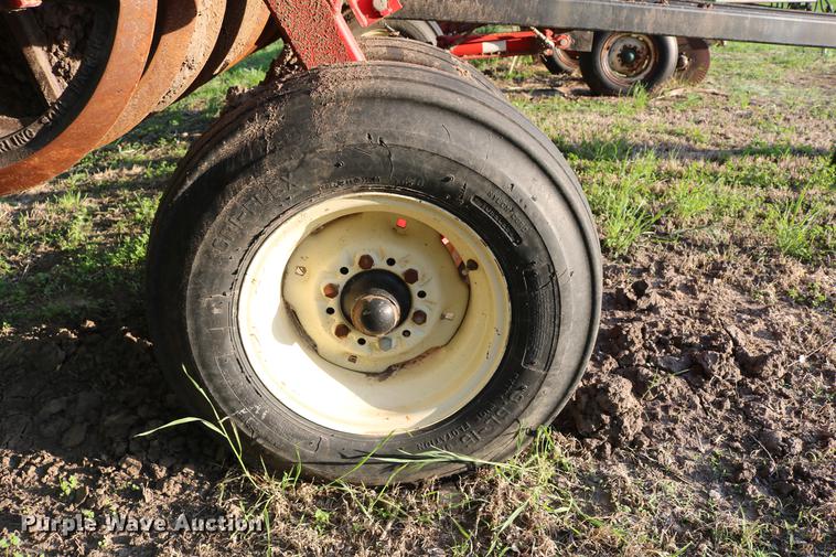 image for item DD8805 Sterling soil packer