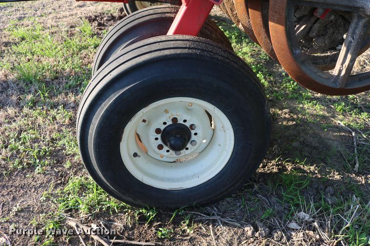 image for item DD8805 Sterling soil packer