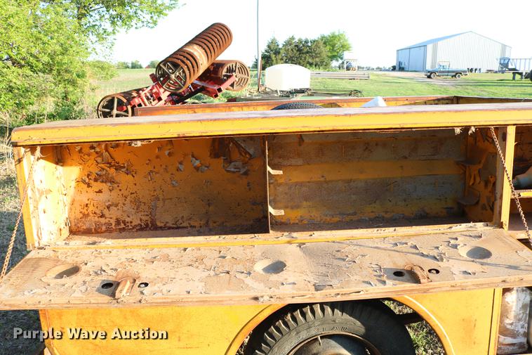 image for item DD8806 Stahl utility bed trailer