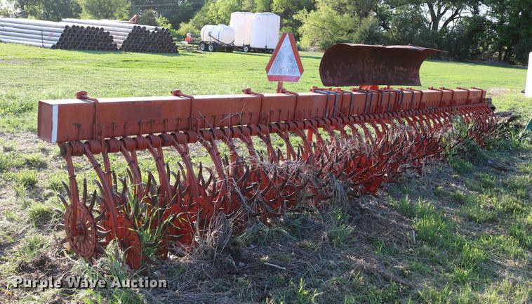 image for item DD8809 Yetter 3421 rotary hoe