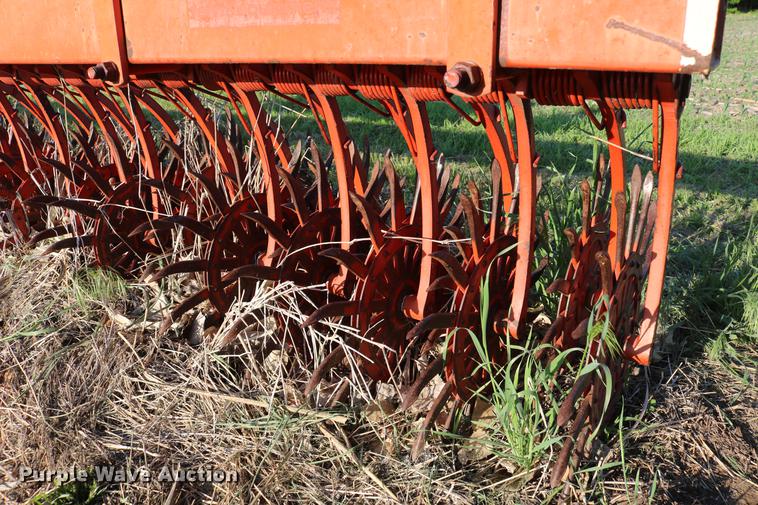 image for item DD8809 Yetter 3421 rotary hoe