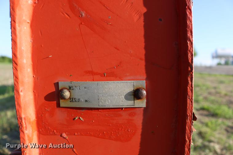 image for item DD8809 Yetter 3421 rotary hoe