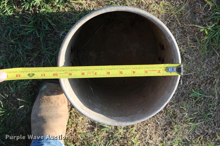 image for item DD8811 Irrigation pipe and fittings