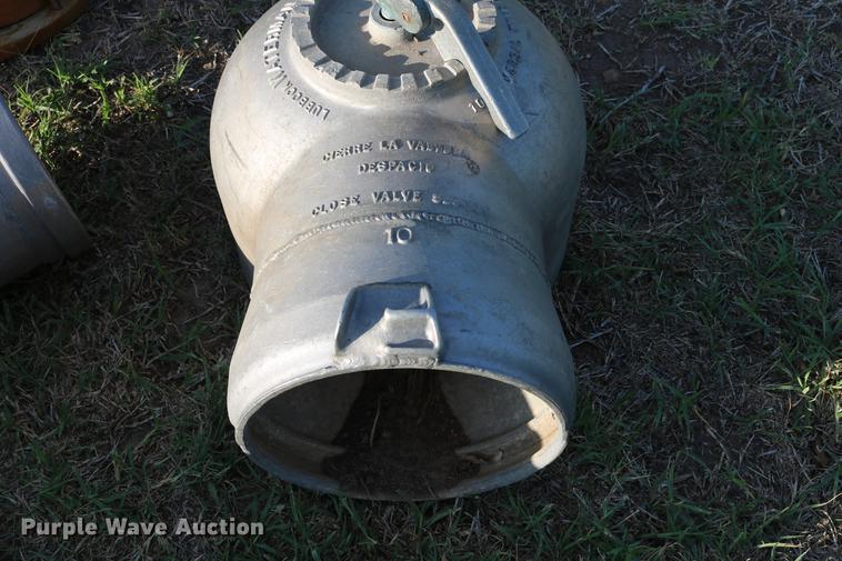 image for item DD8811 Irrigation pipe and fittings