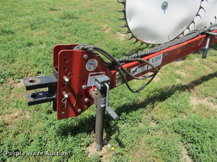 image for item DD8817 2012 H&S HDII hay rake