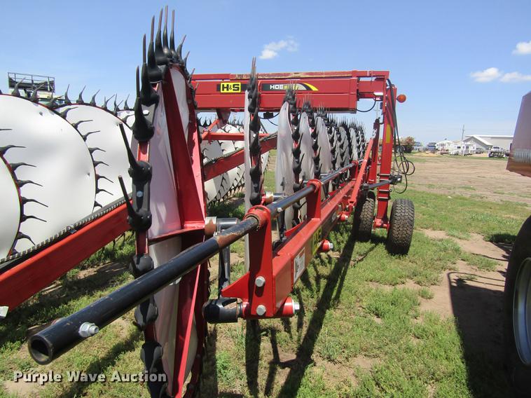 image for item DD8817 2012 H&S HDII hay rake