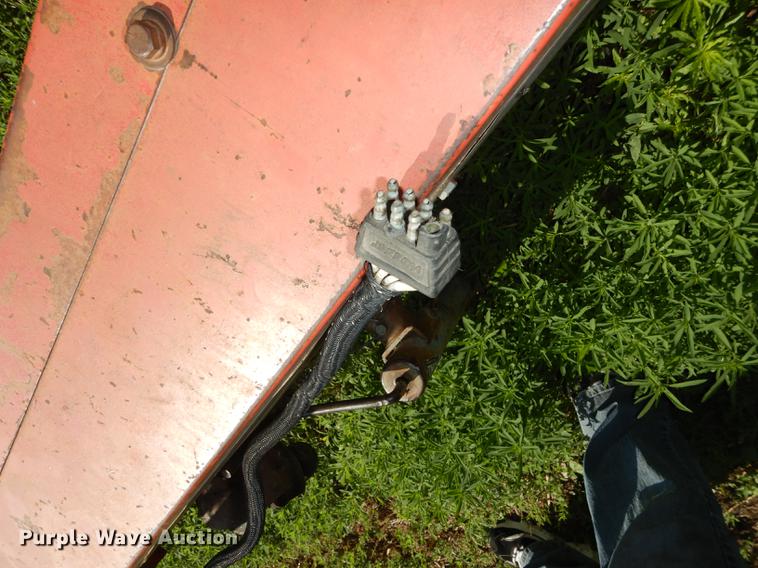 image for item DE1737 Gehl CB1060 forage harvester