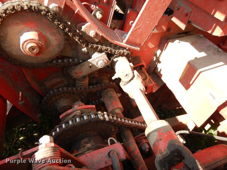 image for item DE1737 Gehl CB1060 forage harvester