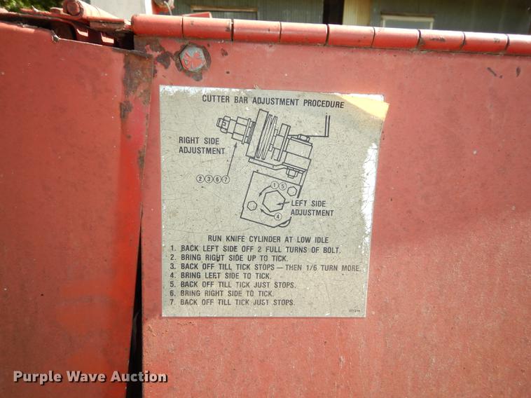 image for item DE1737 Gehl CB1060 forage harvester