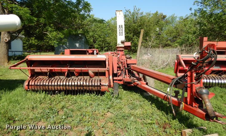 image for item DE1738 Gehl 1060 forage harvester