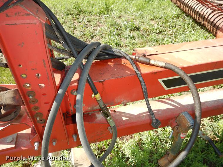 image for item DE1738 Gehl 1060 forage harvester