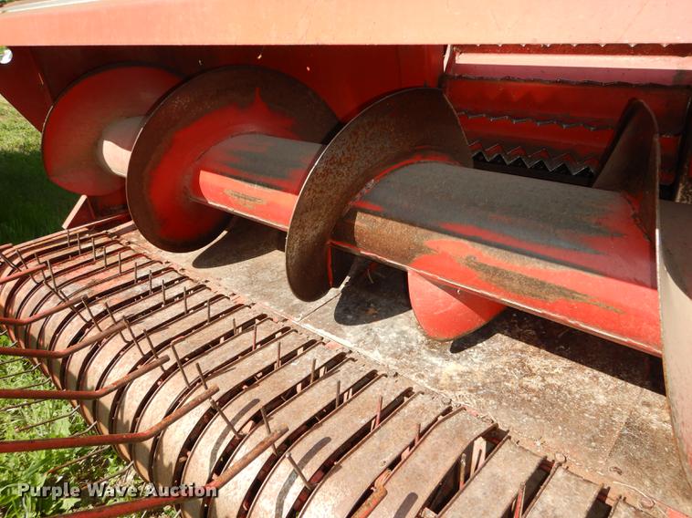 image for item DE1738 Gehl 1060 forage harvester