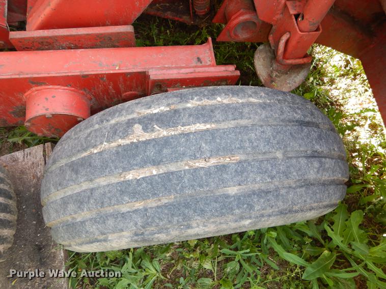 image for item DE1738 Gehl 1060 forage harvester
