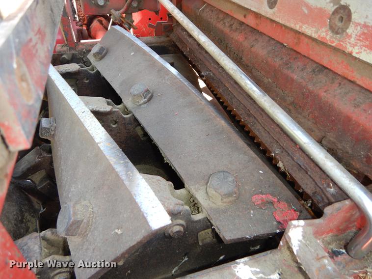 image for item DE1738 Gehl 1060 forage harvester