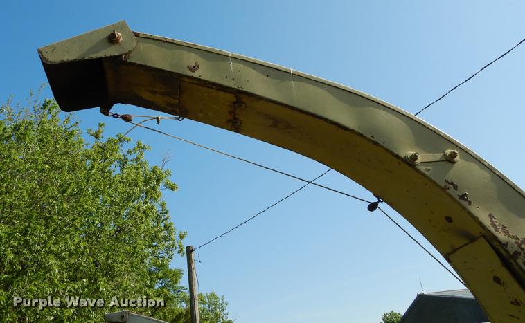 image for item DE1738 Gehl 1060 forage harvester