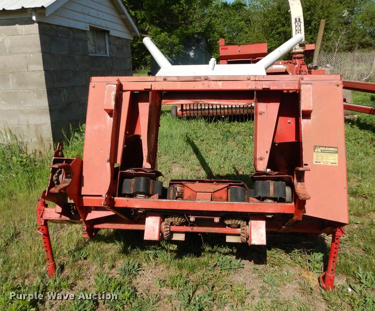 image for item DE1739 Gehl TR3038 silage head