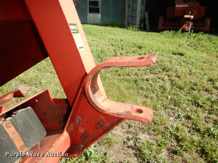 image for item DE1739 Gehl TR3038 silage head