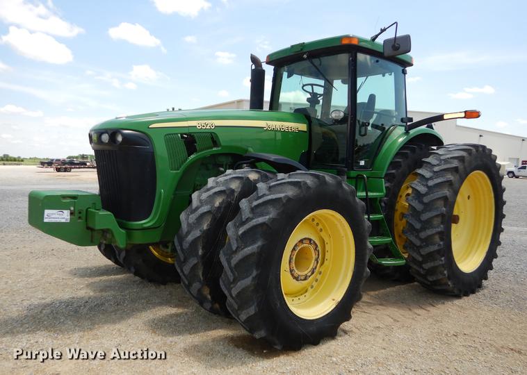 image for item DE1740 2005 John Deere 8520 tractor