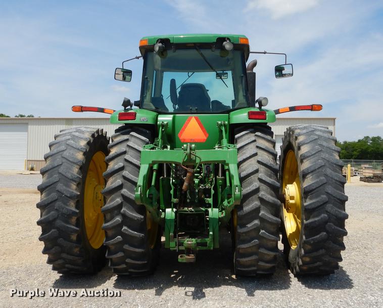 image for item DE1740 2005 John Deere 8520 tractor