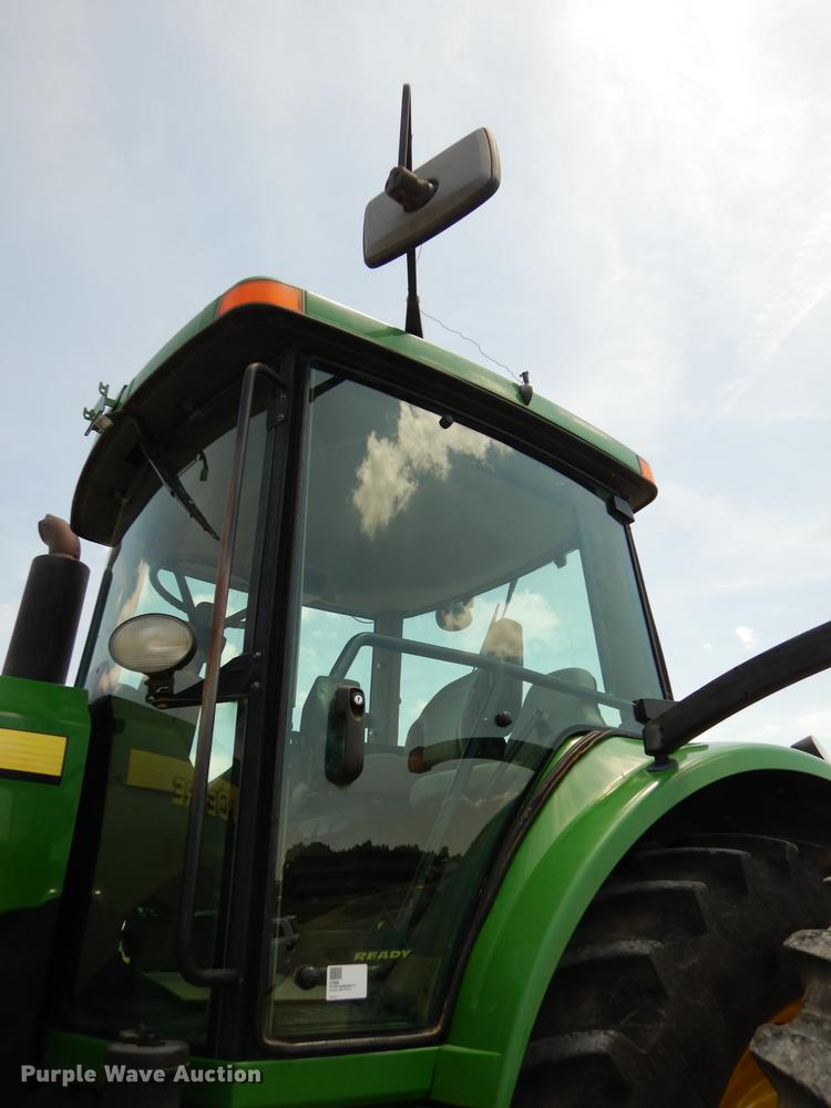 image for item DE1740 2005 John Deere 8520 tractor