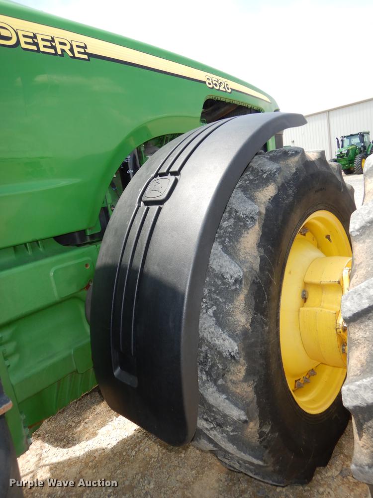 image for item DE1740 2005 John Deere 8520 tractor