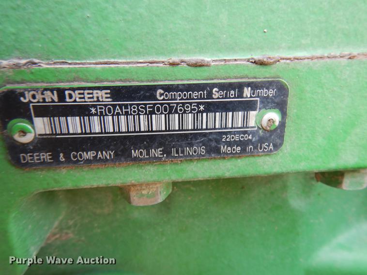 image for item DE1740 2005 John Deere 8520 tractor
