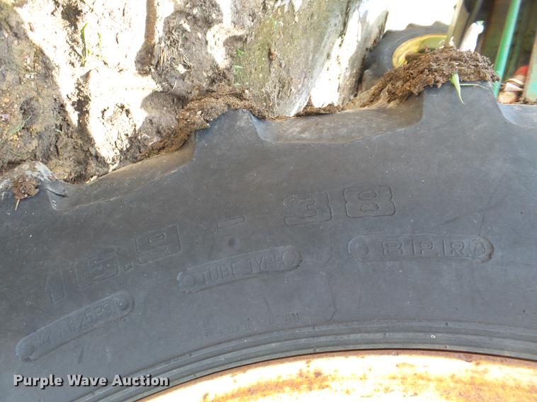 image for item DE3666 John Deere 3130 HFWD tractor