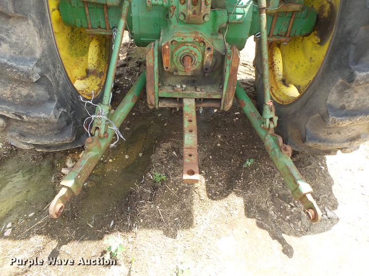 image for item DE3666 John Deere 3130 HFWD tractor