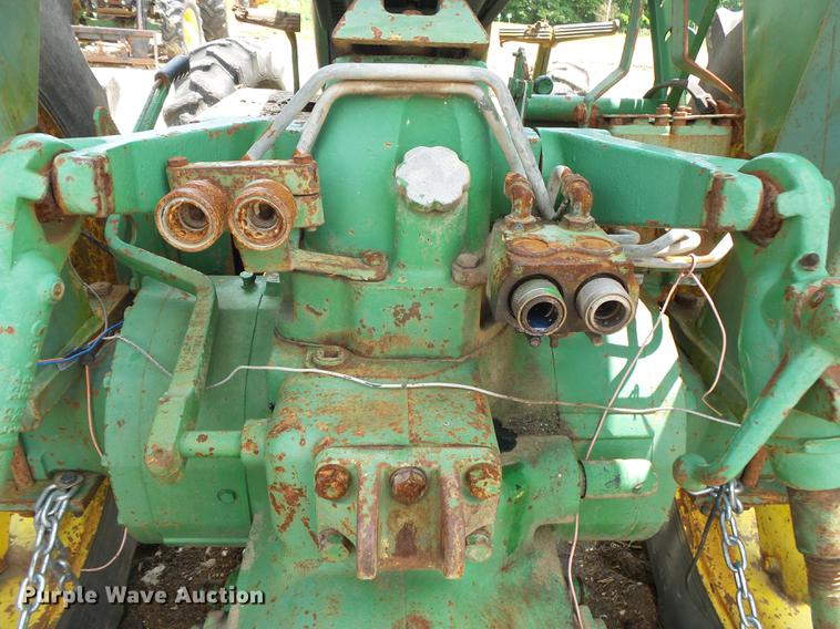 image for item DE3666 John Deere 3130 HFWD tractor