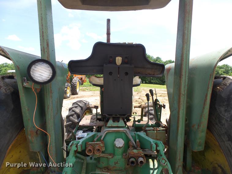 image for item DE3666 John Deere 3130 HFWD tractor