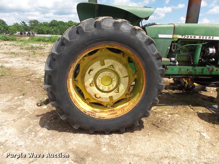 image for item DE3666 John Deere 3130 HFWD tractor