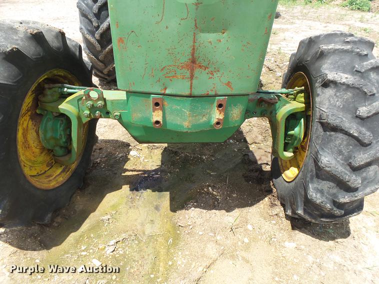 image for item DE3666 John Deere 3130 HFWD tractor