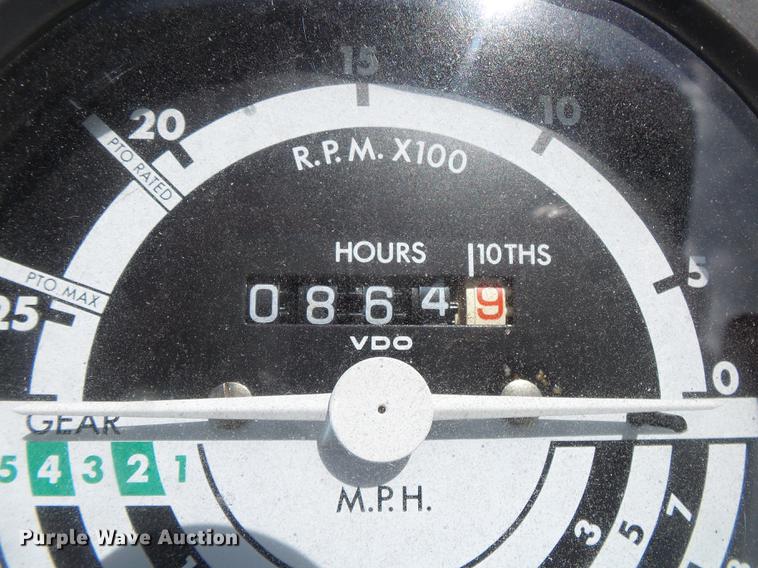 image for item DE3666 John Deere 3130 HFWD tractor