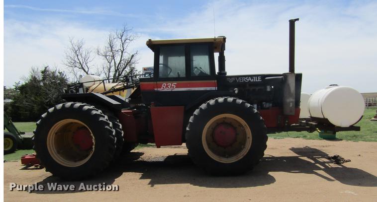 image for item DE6815 1979 Versatile 835 4WD tractor