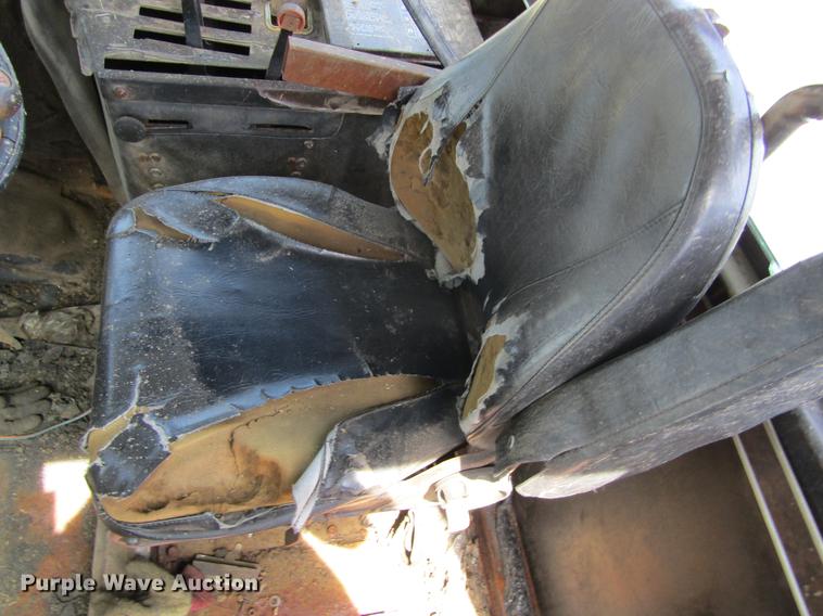 image for item DE6815 1979 Versatile 835 4WD tractor