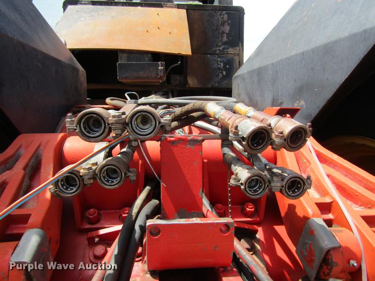 image for item DE6815 1979 Versatile 835 4WD tractor