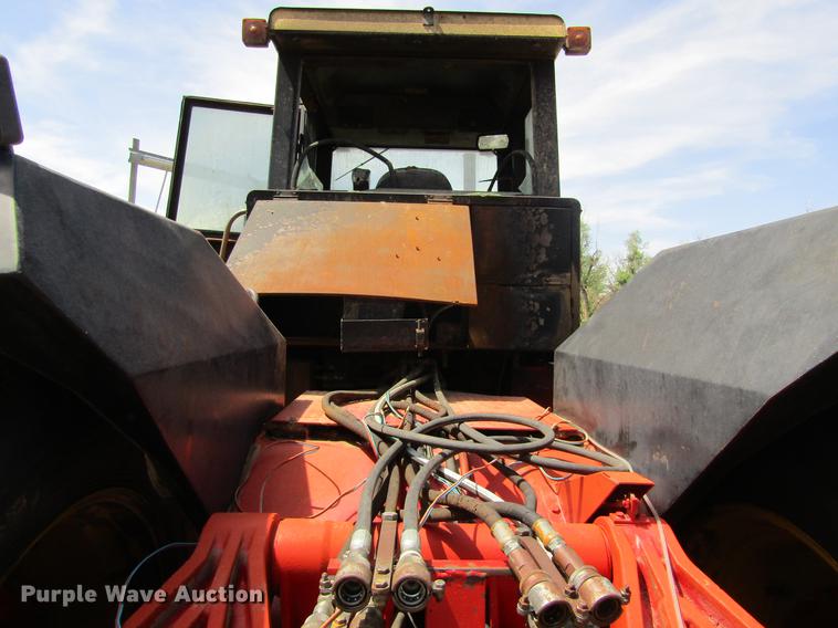 image for item DE6815 1979 Versatile 835 4WD tractor