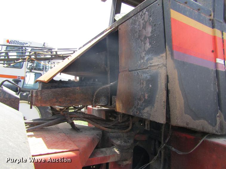 image for item DE6815 1979 Versatile 835 4WD tractor