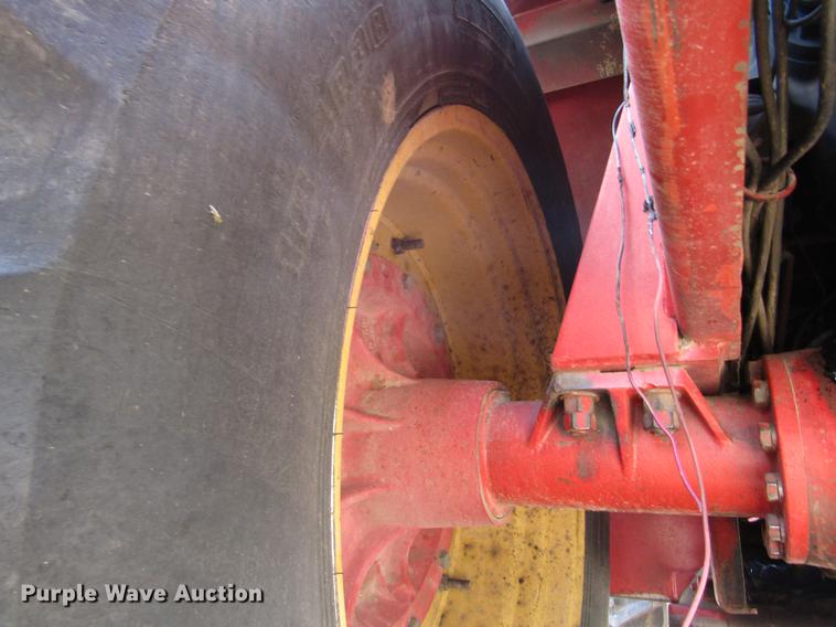 image for item DE6815 1979 Versatile 835 4WD tractor