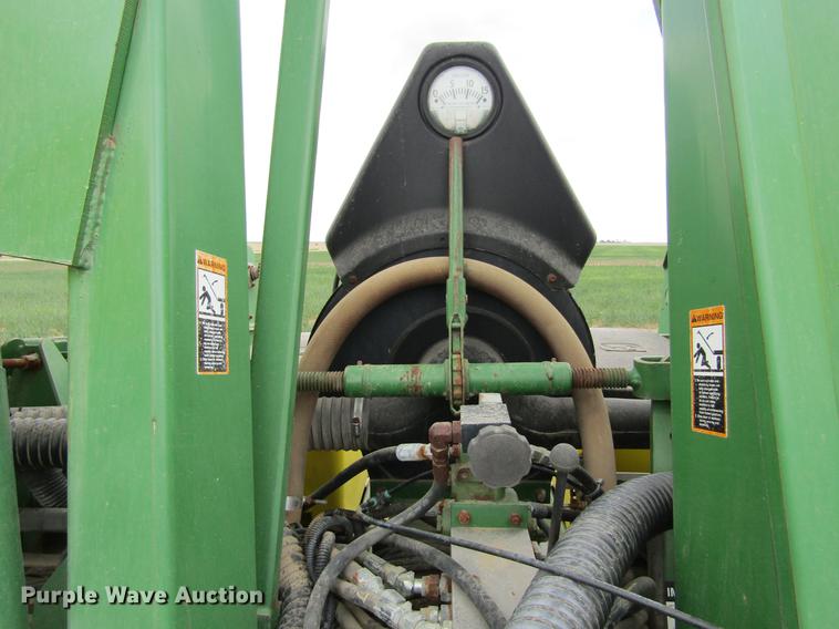 image for item DE6830 2002 John Deere 1760 no-till planter